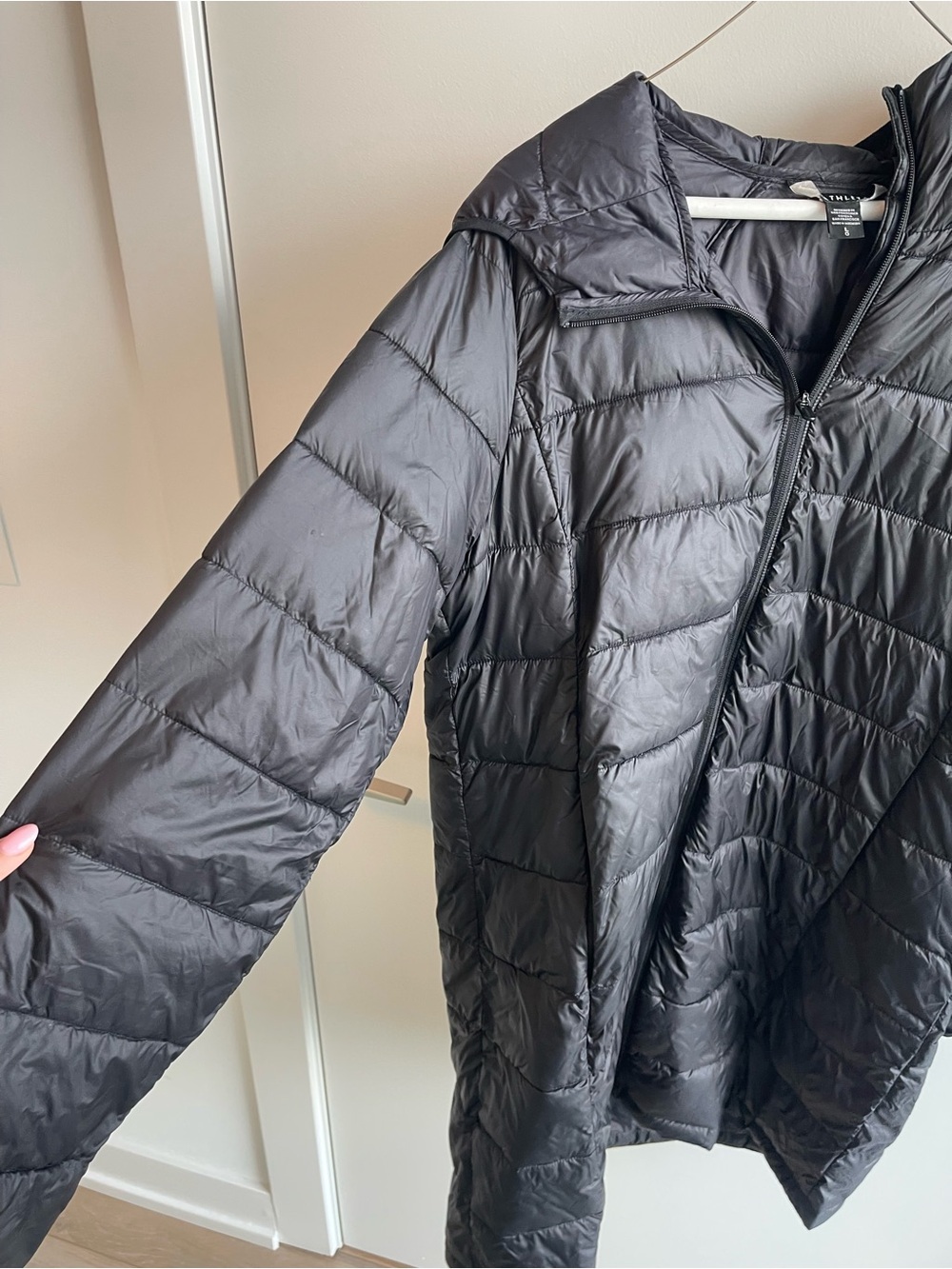 Athleta Aire Puffer Parka Black Jacket - Picture 4 of 8
